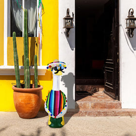 Horolam beard adds texture for a charming garden character