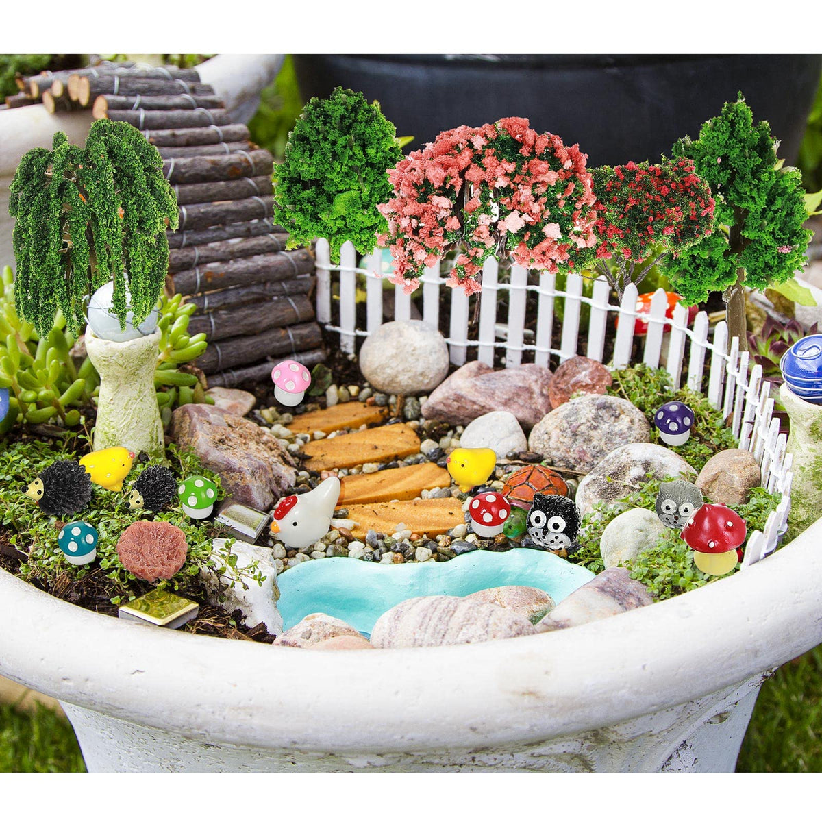 Hoteam lifelike mini garden accessories spark creativity