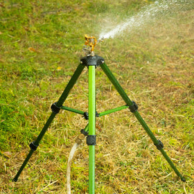 Hourleey brass sprinkler head stands up to weather for long-lasting outdoor use.