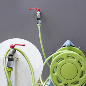 Hourleey quick-connect fittings install and remove tool-free for convenient watering setups.