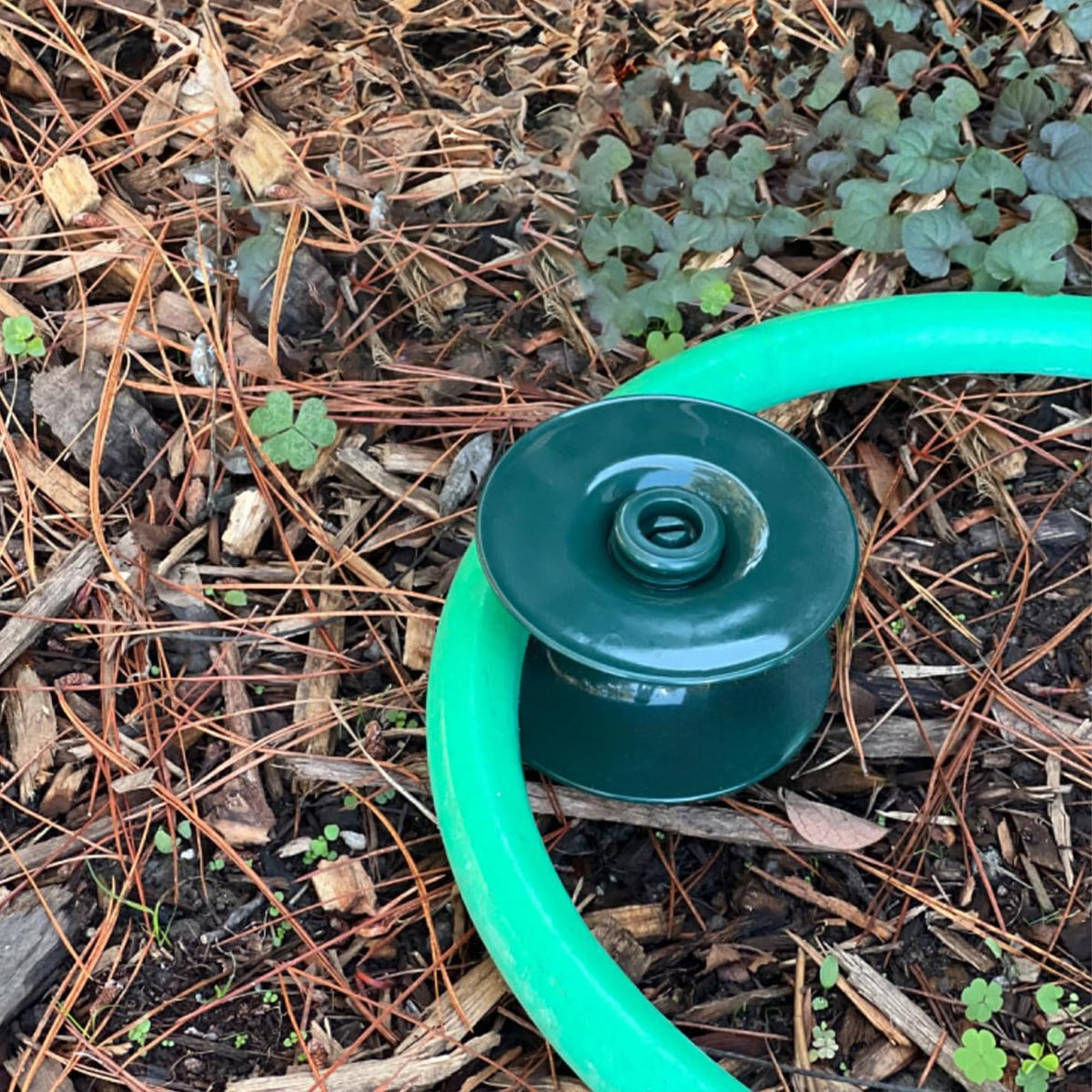 Hourleey six-pack provides multiple guides for efficient irrigation layouts.