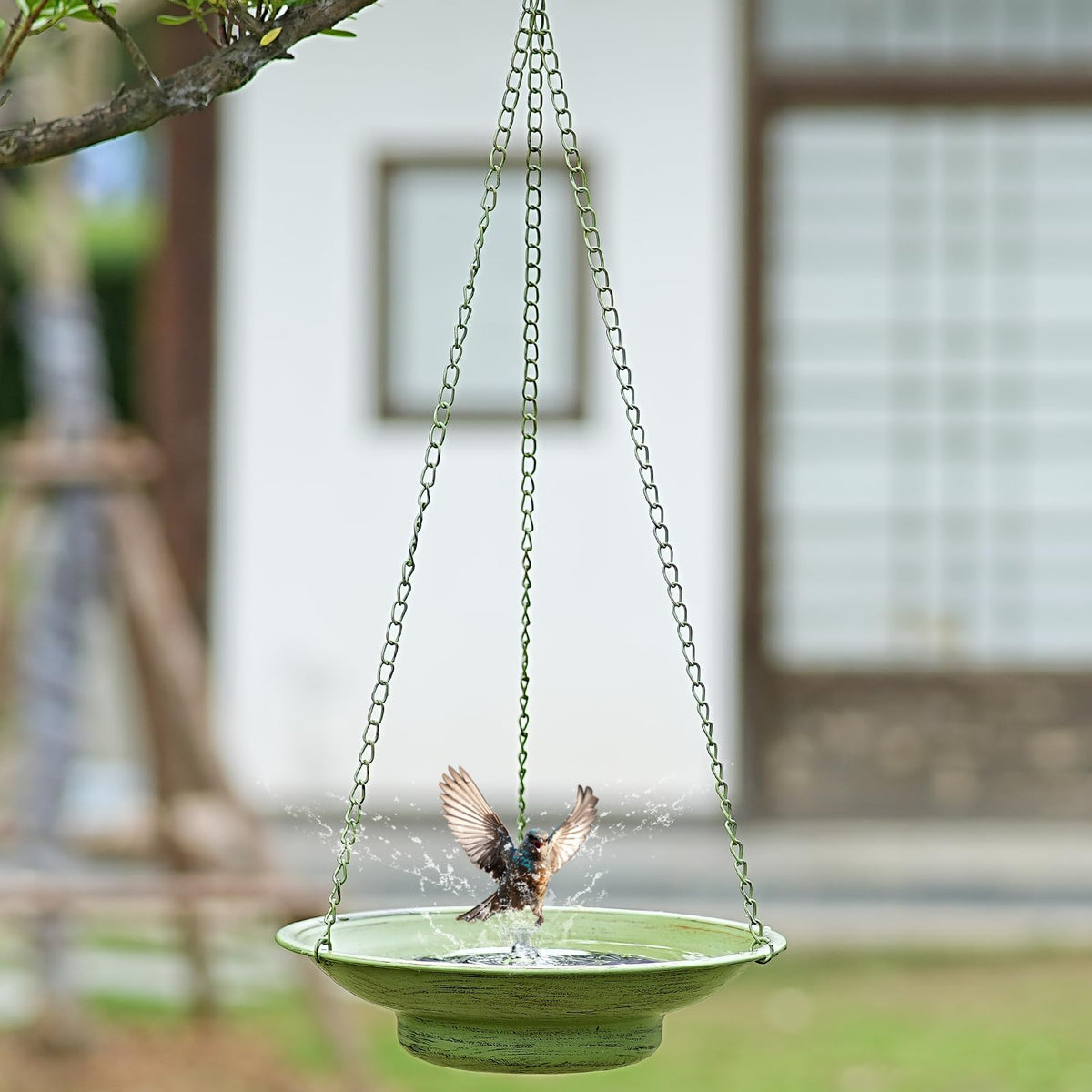 HOUYANG sun-powered bubbler operates with direct sunlight.