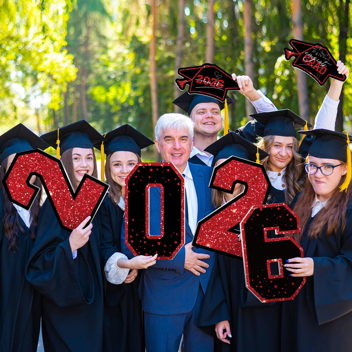 HOVACY Outdoor graduation decor enhances front-yard celebrations.