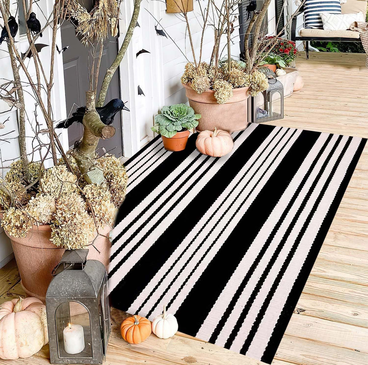 HOXCIK machine-washable rug simplifies upkeep after outdoor use