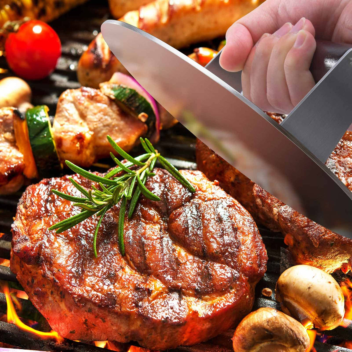 HULISEN griddle press on a pan for efficient cooking surface