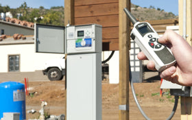 Hunter ROAM-KIT LCD display showing irrigation status for quick checks