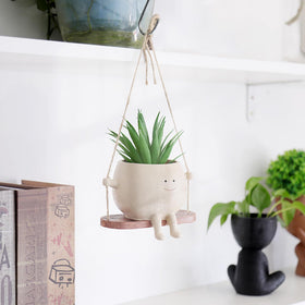 Hunthawk resin swing face planter close-up highlights durable, weather-resistant material for year-round use.