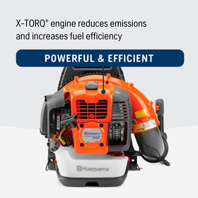 Husqvarna 360BT nozzle in action clearing leaves with strong airflow