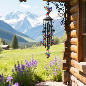 HUVNSOCH small hummingbirds add delicate accents to outdoor spaces.