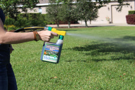 Hydretain coverage up to 5000 square feet illustrates reduced watering needs.