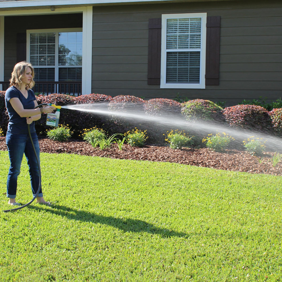 Hydretain soil moisture capture close-up demonstrates root-zone hydration.