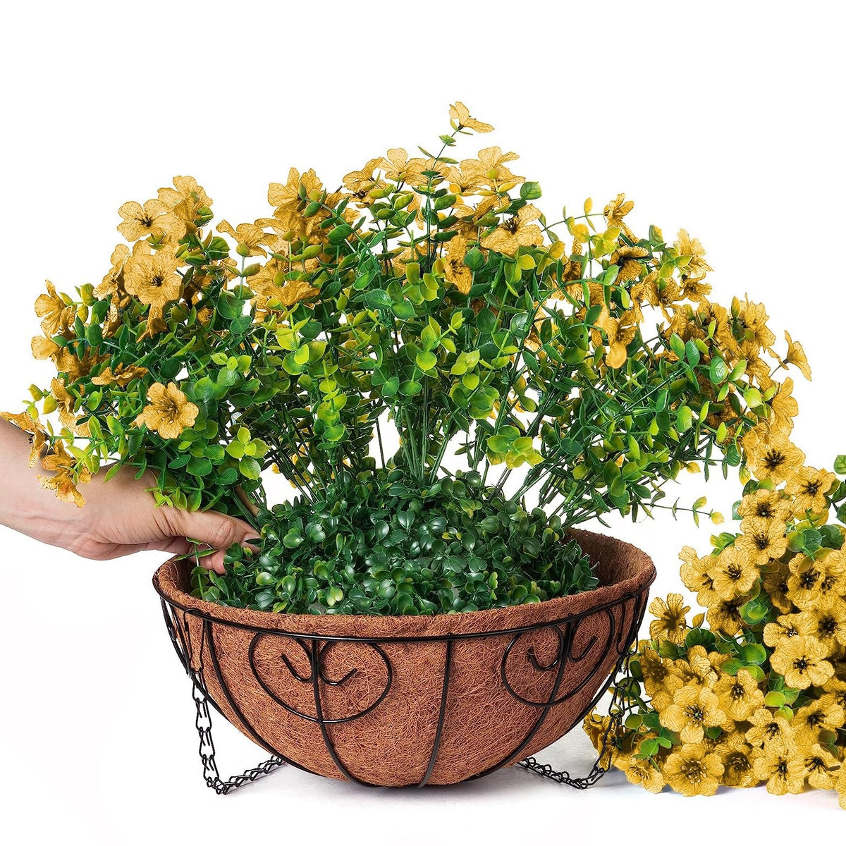 HyeFlora rattan basket and metal chain provide sturdy outdoor display.