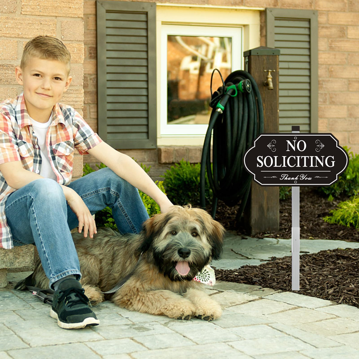 i-CowFun 28-inch stake elevates the sign for outdoor street visibility