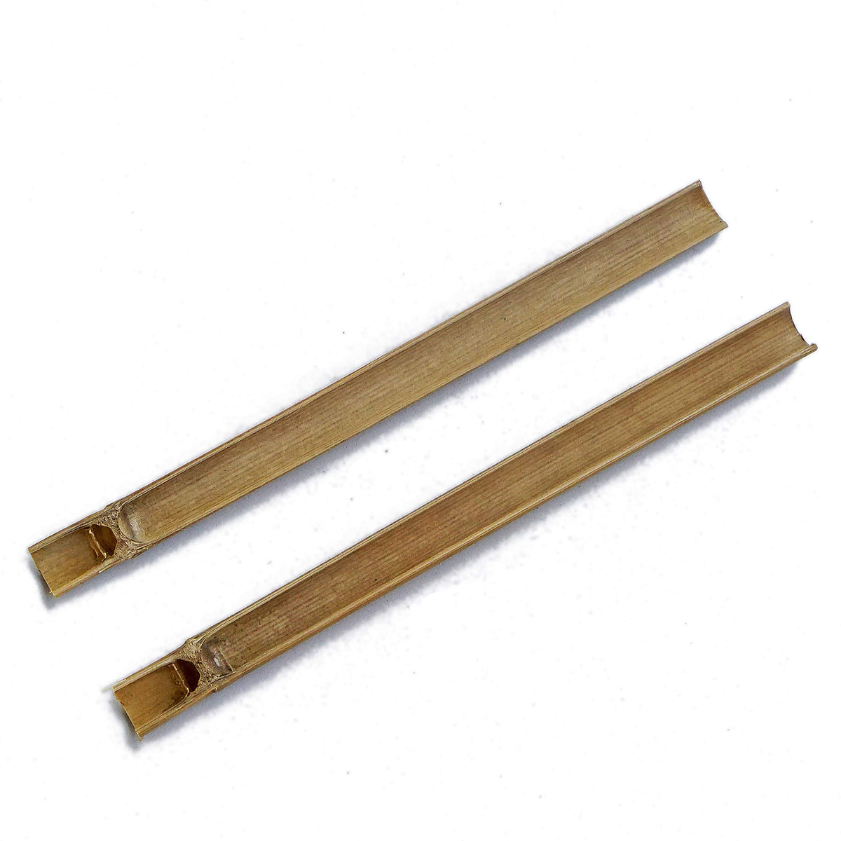 IA Crafts bamboo tubes refill mason bee houses to encourage local pollination.