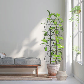 IA Garden trellis fits 14.2-inch tall plants in small spaces.