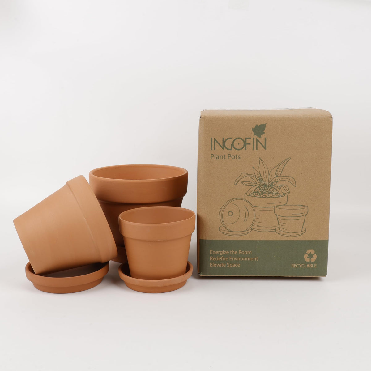 INGOFIN terracotta pots with succulents ideal for compact desktop planter ideas.