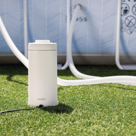 Intex C530 in use with pool demonstrates reliable filtration.