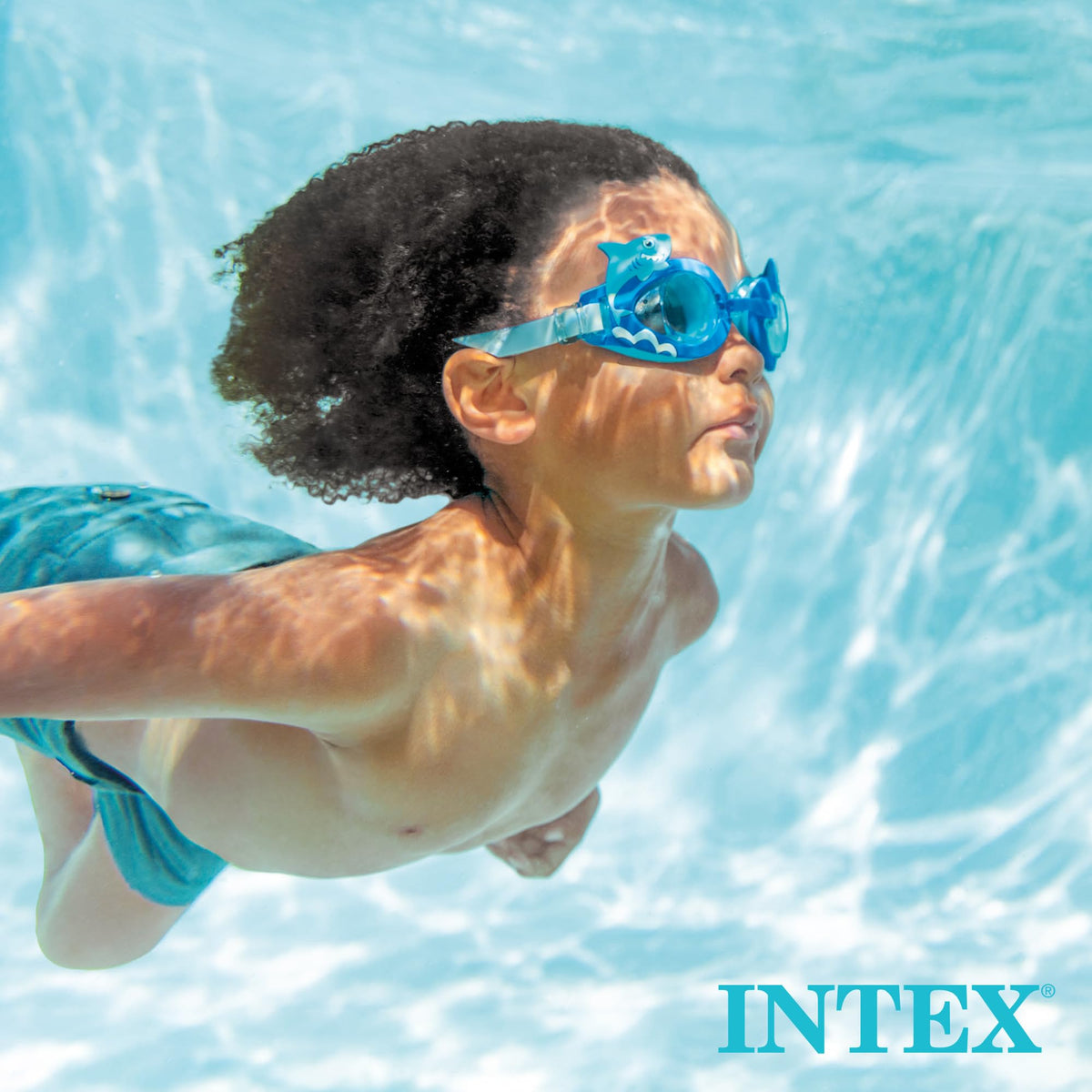 Intex durable polypropylene skimmer body resists pool chemicals.