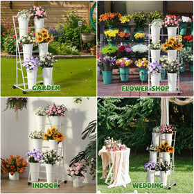 Removable buckets by Invech allow customizing arrangements and easy cleaning