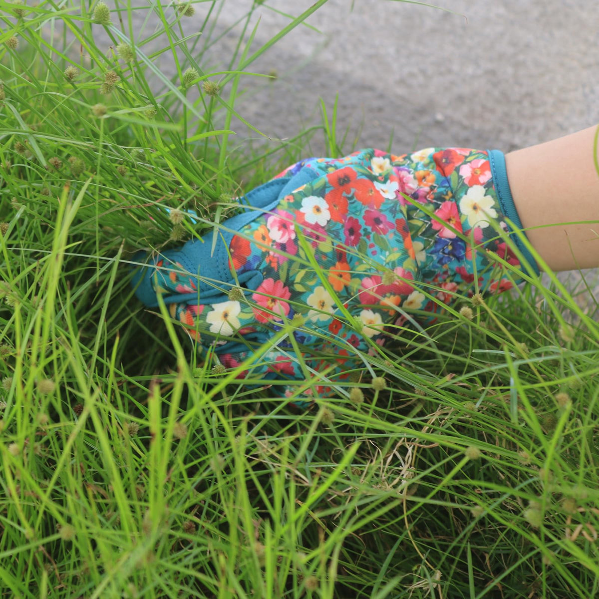 IYICLOTH versatile outdoor gloves for yard work and general gardening tasks