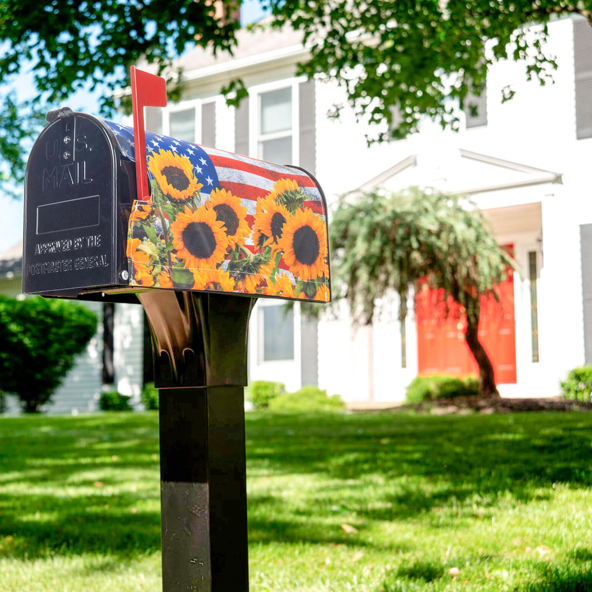 IZUS Mailbox Cover magnetic attachment for secure installation.