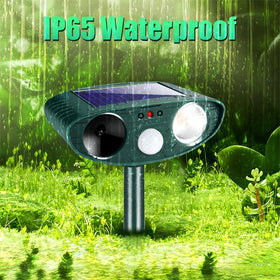 Jahy2Tech strobe light enhances deterrence in low light.