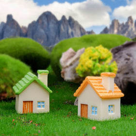 Janou garden pots cute house ornaments brighten desks and windowsills.