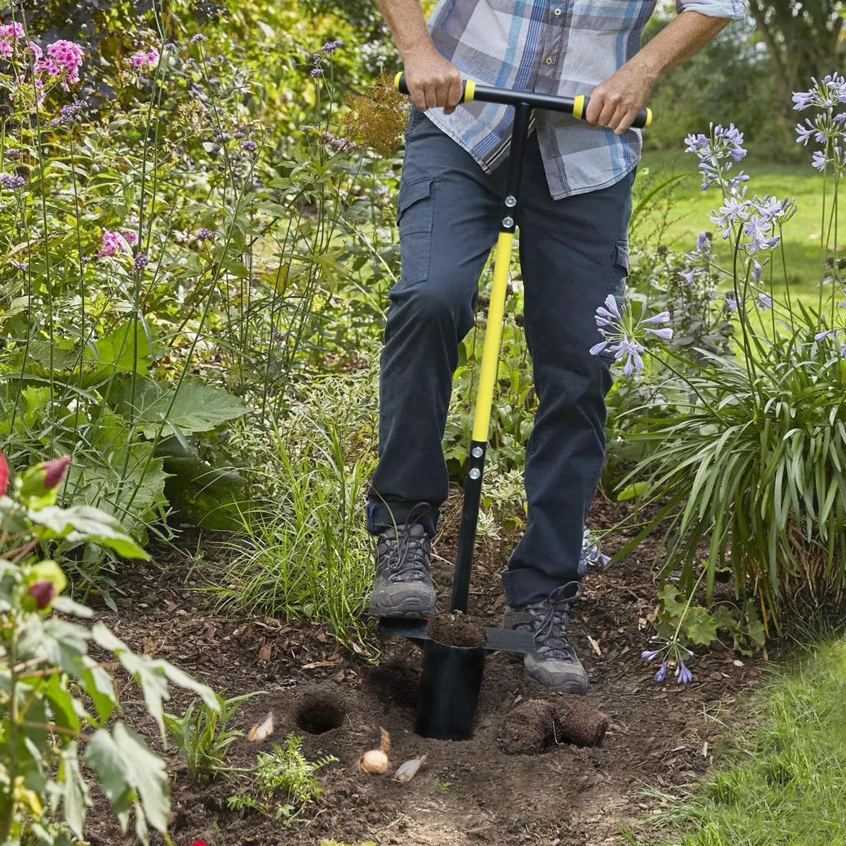 Jardineer multi-use garden tool supports transplanting and soil aeration