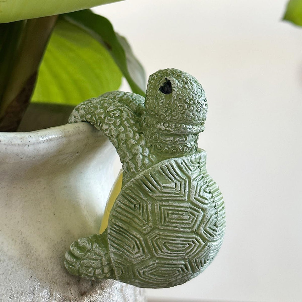 Jarpsiry climbing tortoise pot hugger decor for outdoor pots and fences