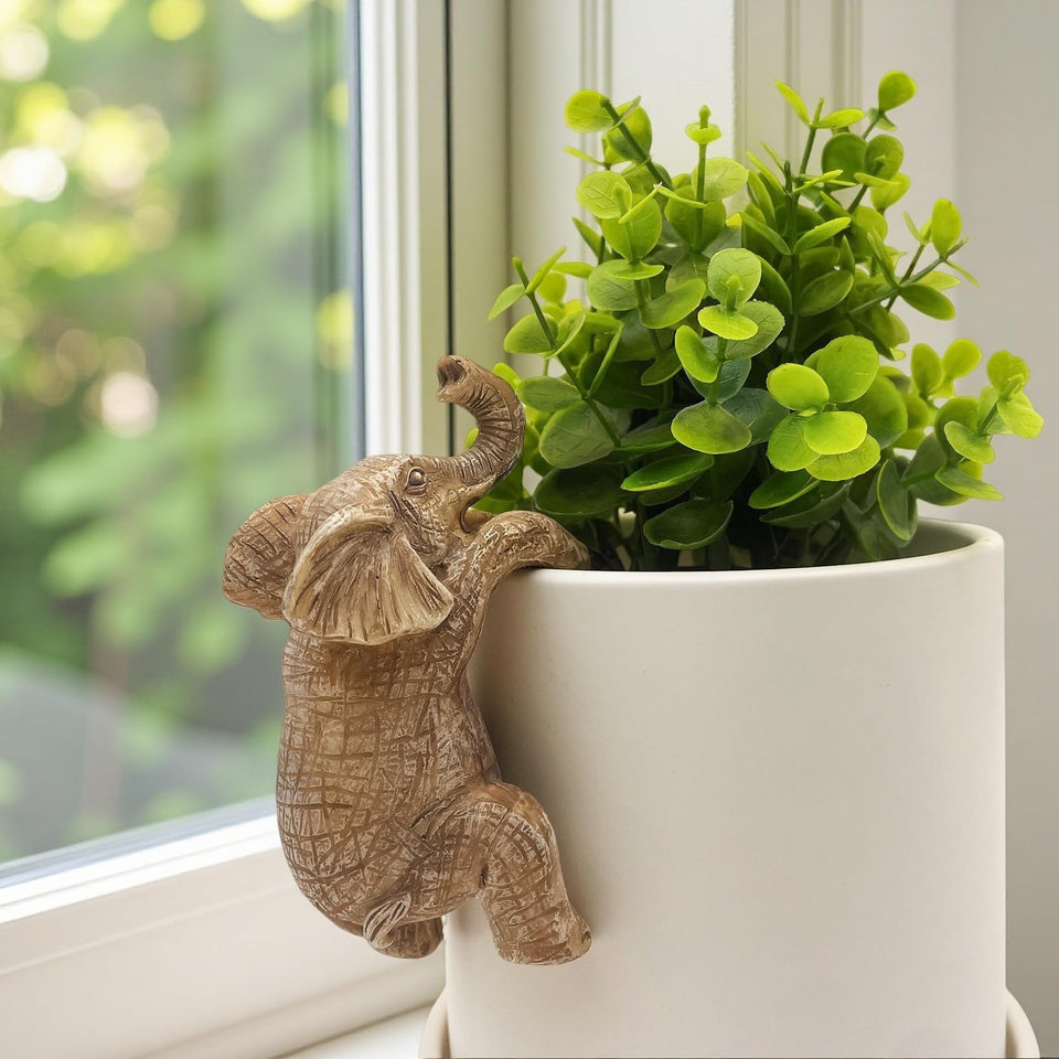 Jarpsiry elephant flower pot hugger closeup highlighting resin detail for outdoor decor