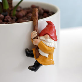 JARPSIRY garden decor set brightens patios with charming character.