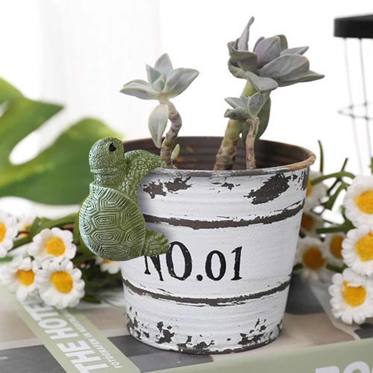 Jarpsiry outdoor decor tortoise on fences invites conversation among guests