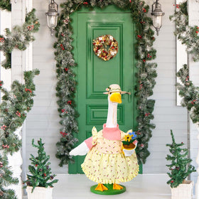 JcHrmers Indoor outdoor versatility keeps this outfit ready for year round use.