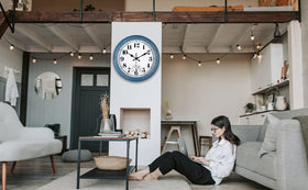 JENLYSTIME battery-operated clock with silent movement for peaceful spaces.