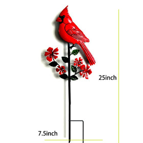 Jiasku cardinal ornament stands beautifully on lawn paths or garden beds.