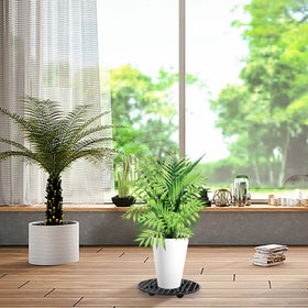 JiaUfmi drainage-friendly base promotes airflow beneath pots.