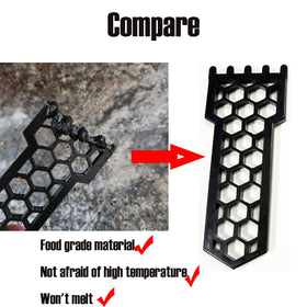 Multi-use scraper cleans grill pan, grates, and griddle pans