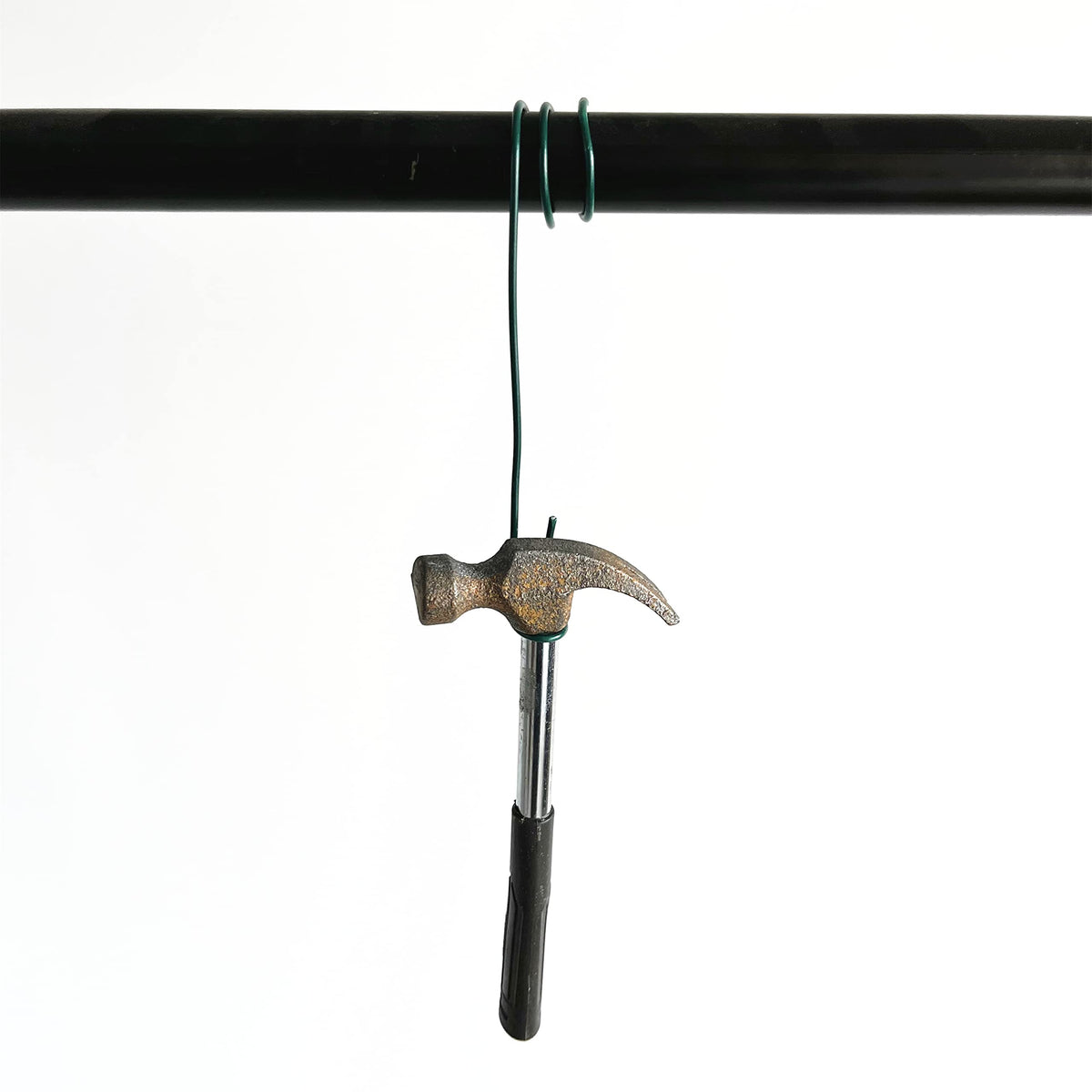 JIZHGRAD cable-organizer wire keeps cords neat and reusable.