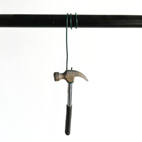 JIZHGRAD cable-organizer wire keeps cords neat and reusable.