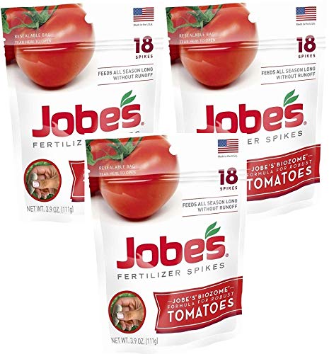 Jobe's Organics Tomato Fertilizer Spikes 18-pack for easy root-zone feeding.