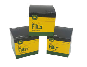 John Deere AM125424 oil filter pack close-up, durable construction for long service life.