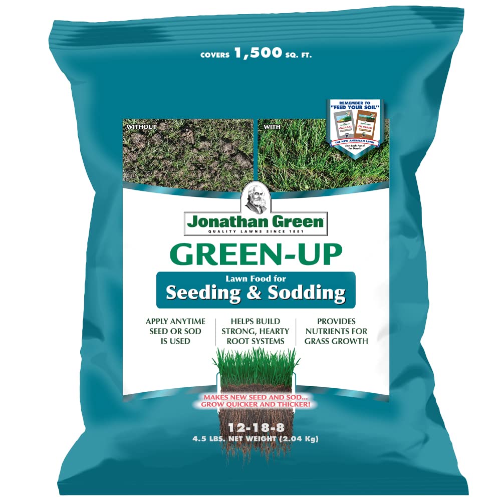 Jonathan Green Green-Up Lawn Food bag for seeding and sodding with root-friendly formula.