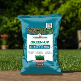 Healthy seedling roots developing deeper with Jonathan Green Green-Up 12-18-8 blend.