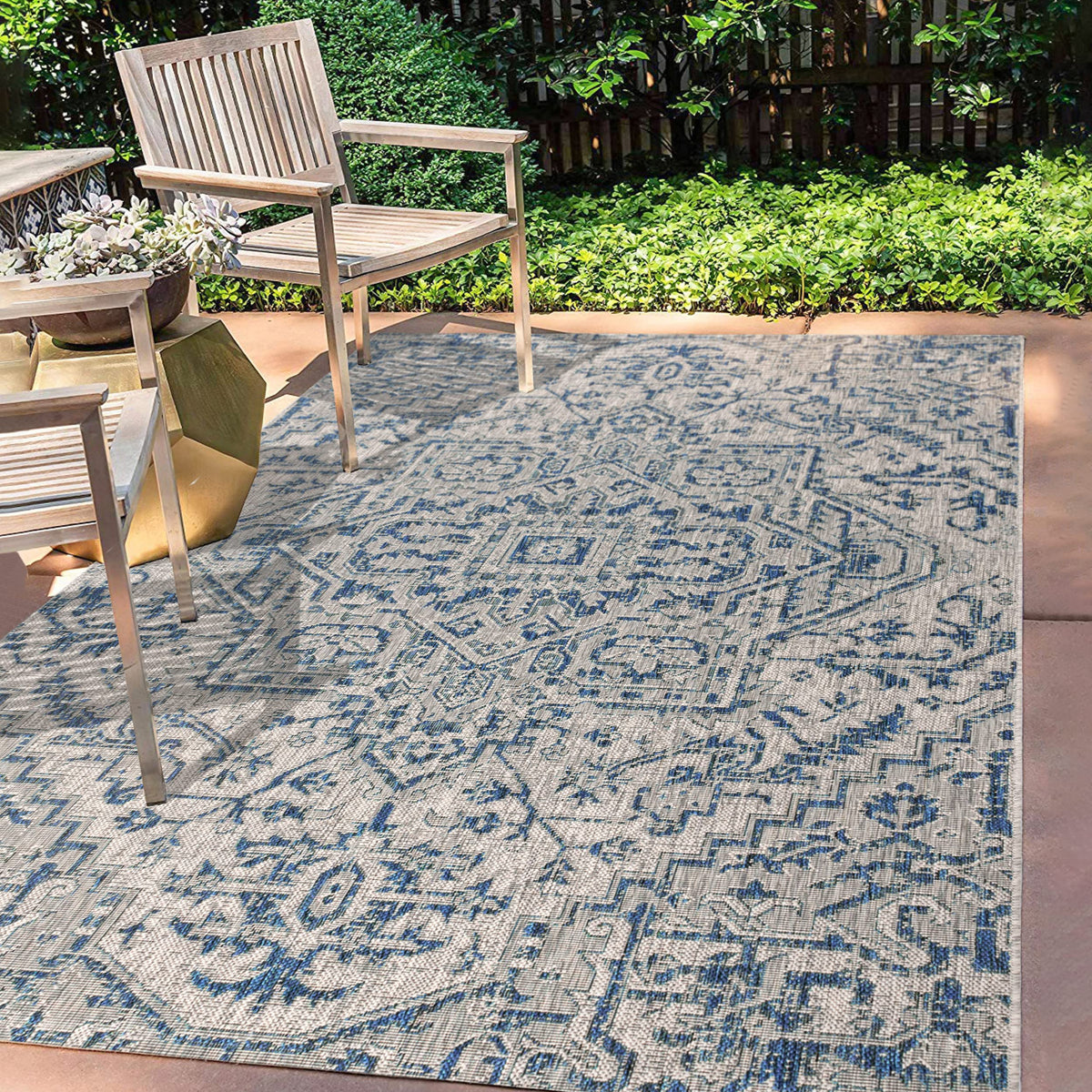 Jonathan Y outdoor rug for patio and high-traffic entryways.