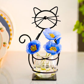 Joyathome vase removal feature lets you swap plants without effort.
