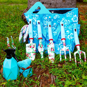 JUMPHIGH blue kneeling pad offers comfortable gardening kneeling support.