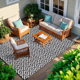 Kalafun camper rug suits outdoor living spaces like porches, decks, and campsites.
