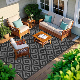 Kalafun durable outdoor rug offers barefoot-friendly comfort for deck or balcony spaces