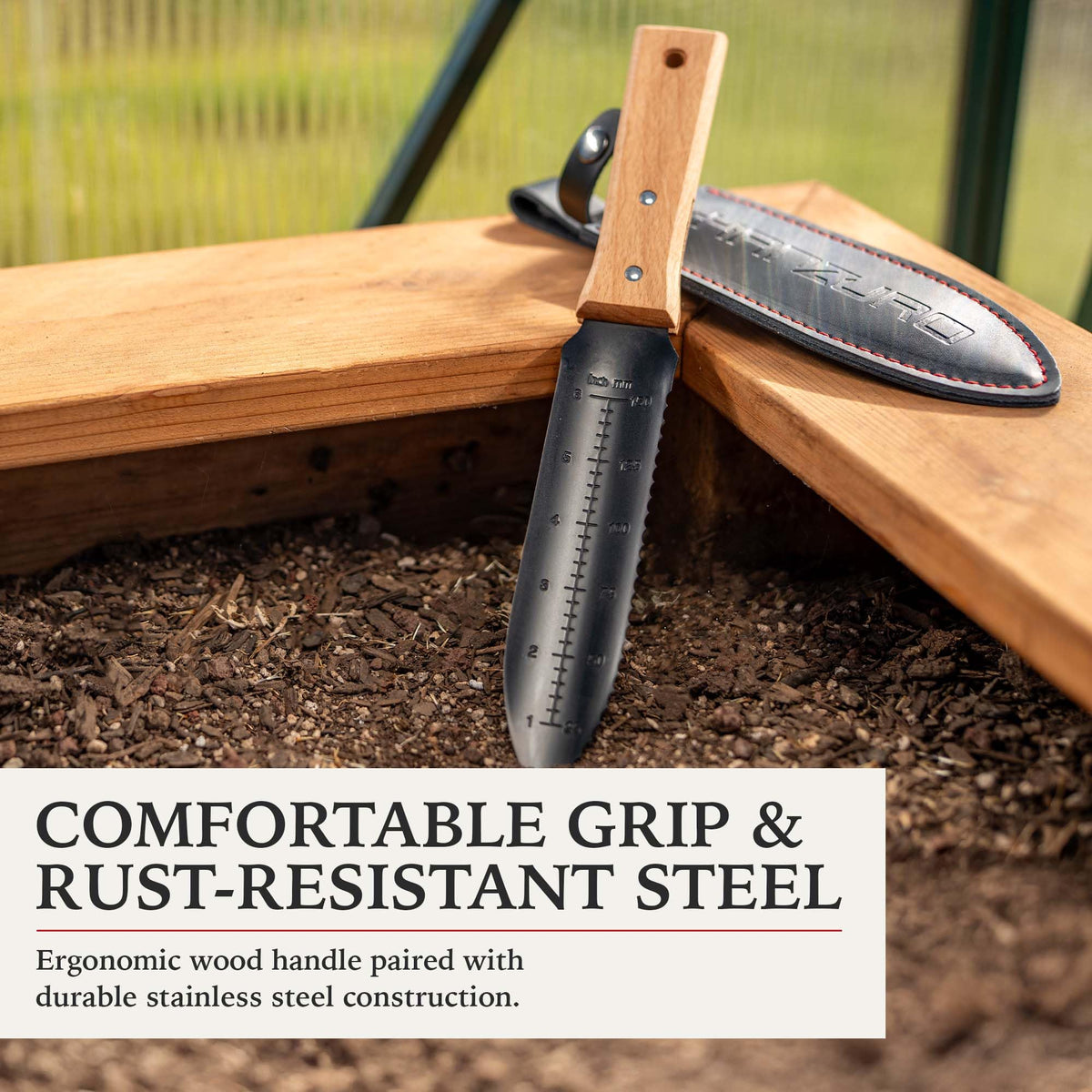 Kanzuro Hori Hori ergonomic grip reduces hand fatigue during long sessions
