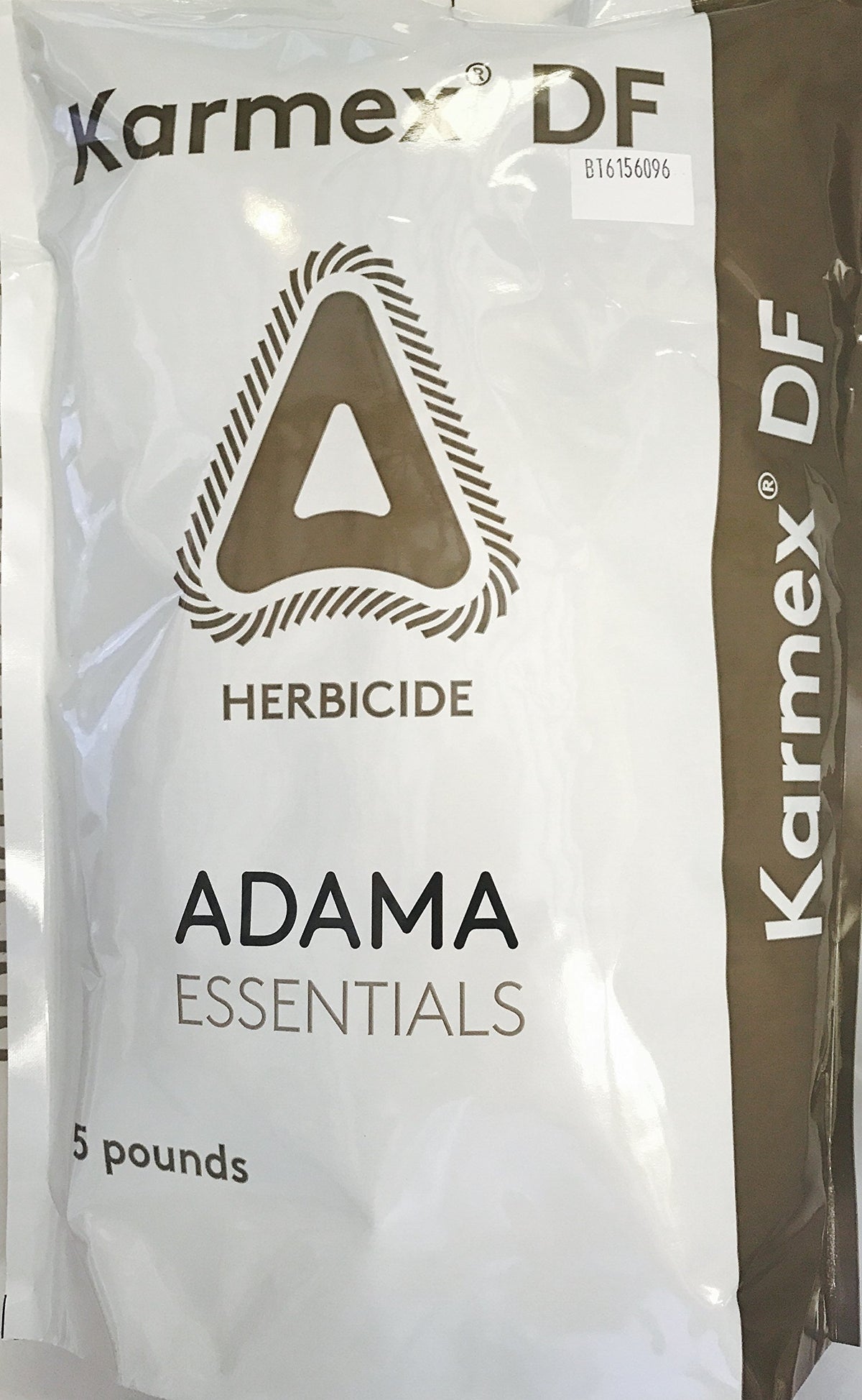 Karmex DF application scene showing targeted weed control in a garden